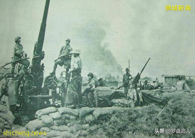 新加坡旧影：1942年日军入侵新加坡要塞的景象 