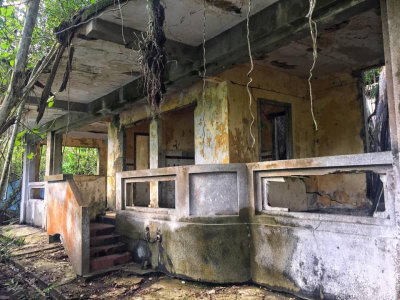 新加坡Coney Island废弃别墅,摇摇欲坠木桥小路,抓摸不清的寻访路线!🤨