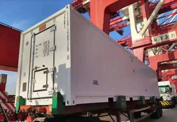 百亿剂新冠疫苗全球行,需1500万个冷藏箱,新加坡港正成为拥堵港口