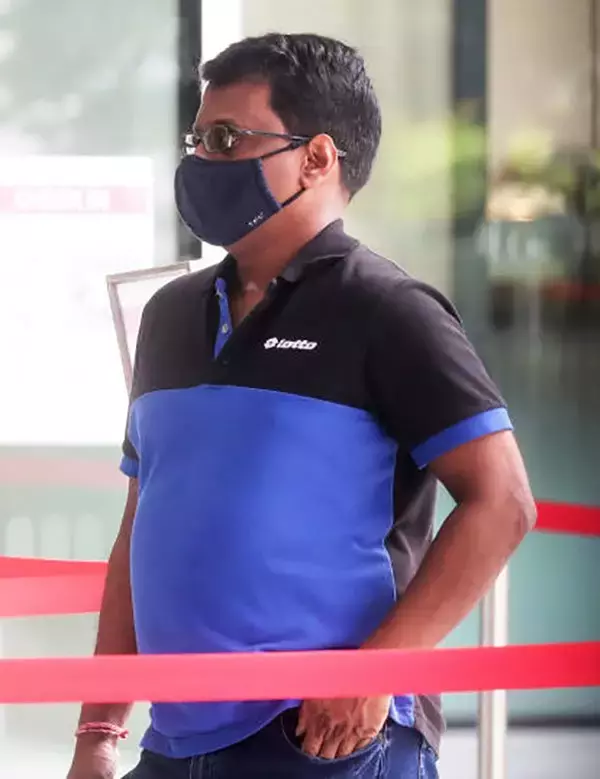 妇女拿假金链典当 连同幕后首脑落网