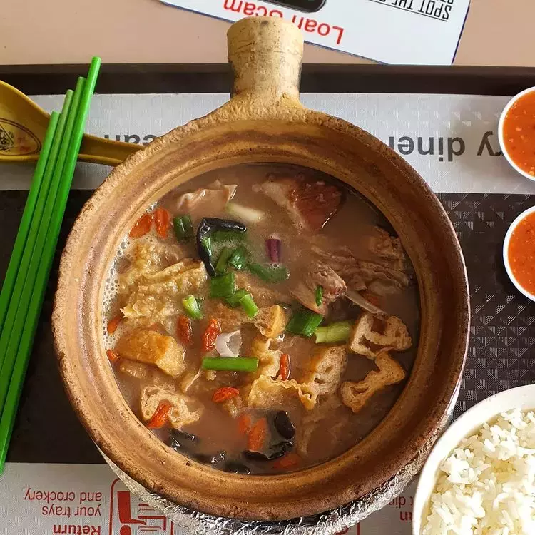 Pasir Panjang 的米其林”Ivy’s”海南藥材羊肉湯