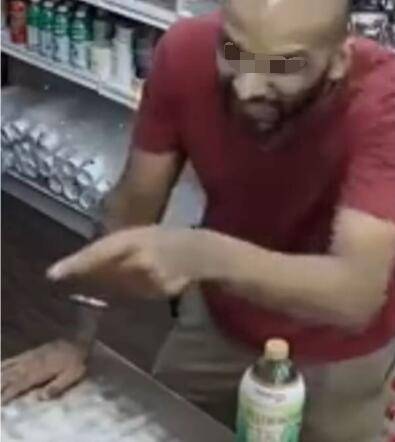 在新加坡卖酒多吓人,店被砸、分分钟差点被揍