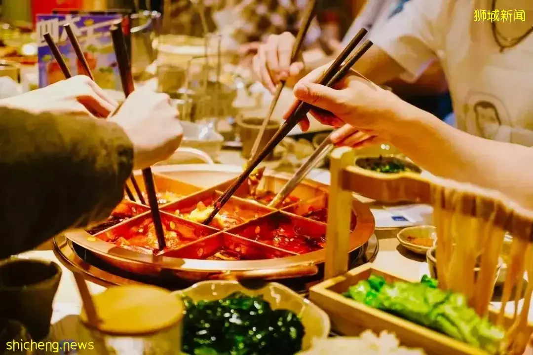 劉嘉玲、袁詠儀打Call的重慶火鍋來新加坡啦!老板竟然是他