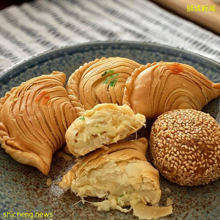 酥到掉渣的顺顺发脆皮咖喱卜😘金黄饱满、馅料扎实,手工制作绝对新鲜可口