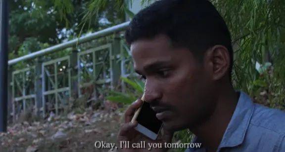 实拍!新加坡客工如何以450新元的薪水挣扎求生