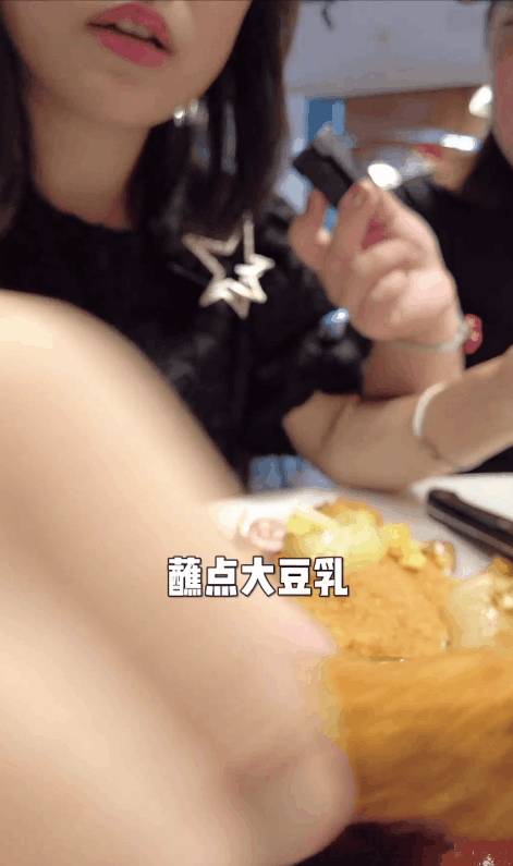 一站吃遍古早海南味:报纸咖喱饭,香酥烤猪排,招牌羊肉煲!人均$15吃到撑