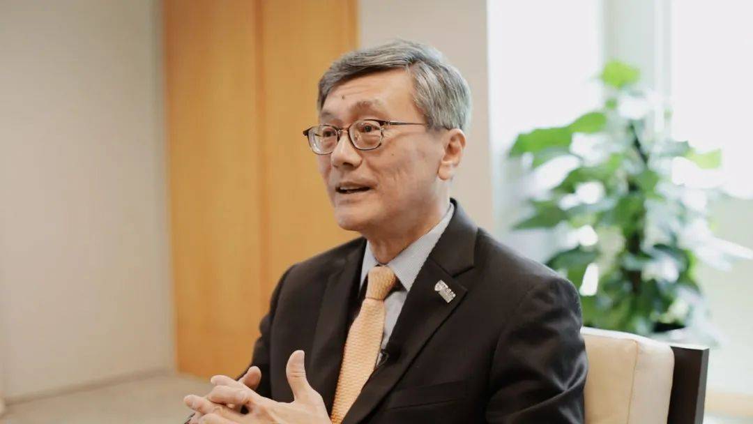 中外大学校长论坛在厦大举行，NUS校长陈永财受邀致辞