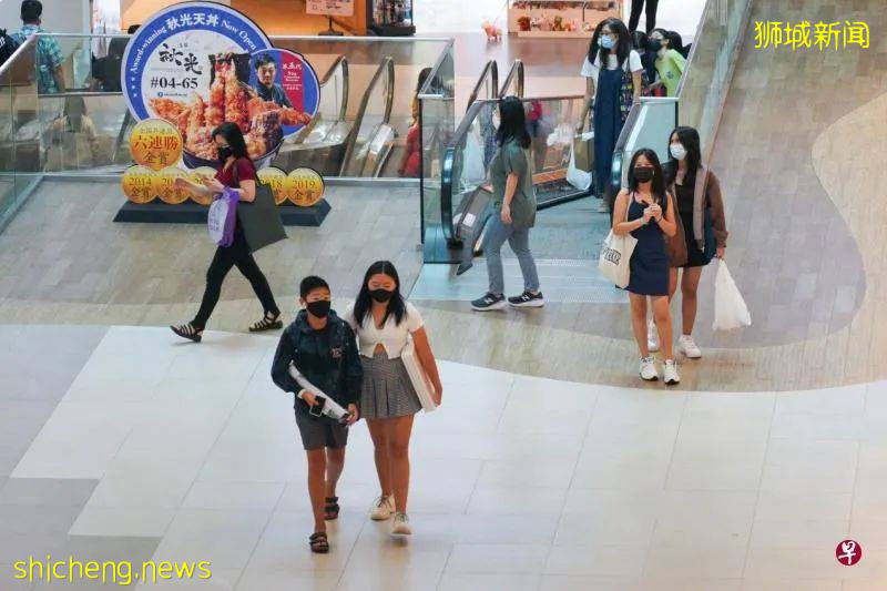 专家:分阶段放宽防疫措施 人们应该注意这些问题