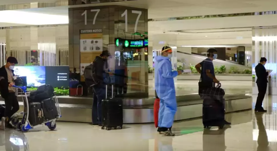 最新!4天後,新加坡20個新政開始生效!明年這類人不能申請、更新PR和准證