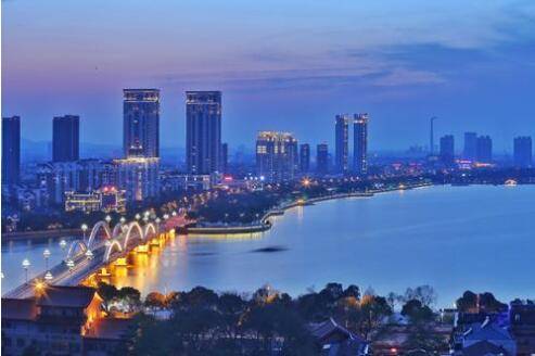 “小光棍”节,新加坡直飞中国江苏无锡起航,大闸蟹我来了