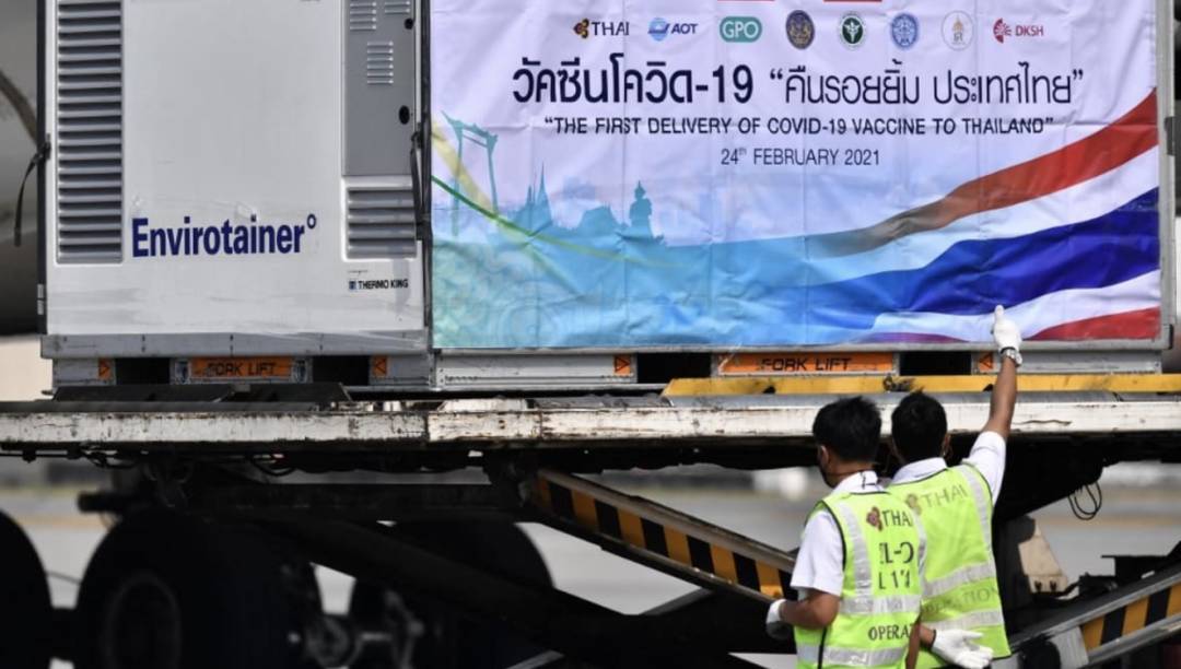 來了!首批中國疫苗抵達新加坡!部長官宣:第三階段將持續到疫苗生效