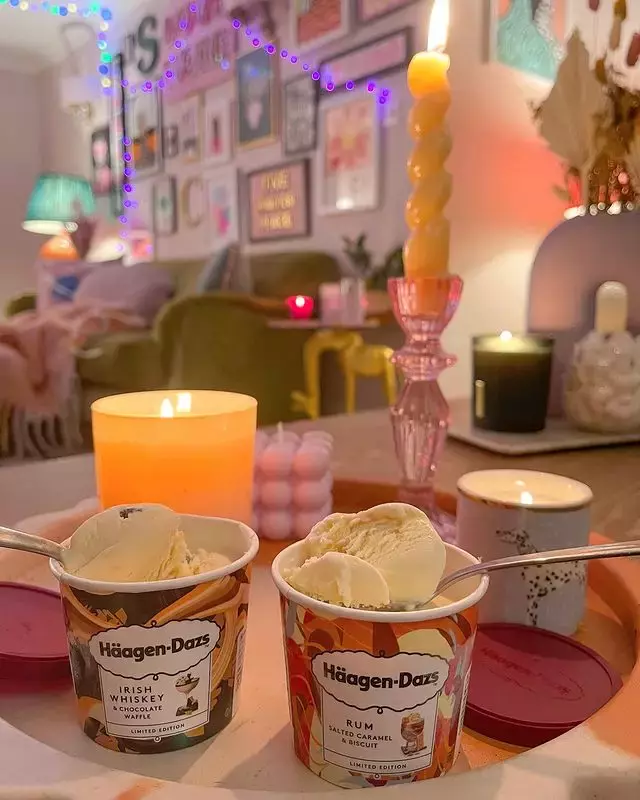 Haagen Daz推出新品酒精冰淇淋🥃總酒精含量低于0.5%，味道很上頭！全島超市可買到😘