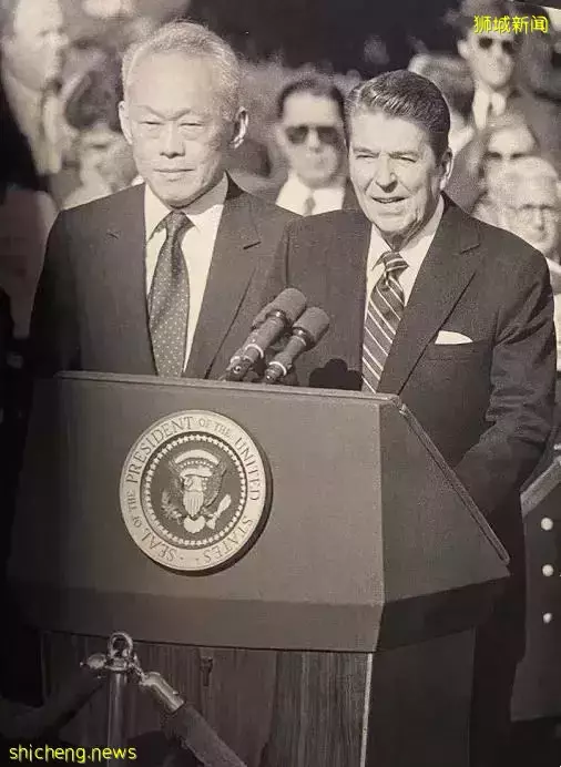 李光耀晚年直言:虽然新加坡是华人国家,但它不会“回归祖国”