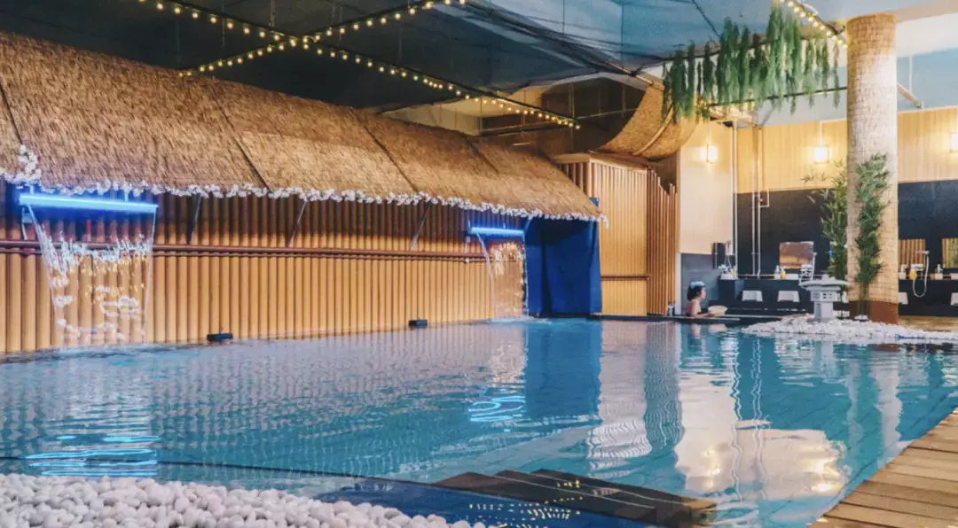 春天来到,找个阳光暖暖的午后一起去喝杯咖啡吧!坡岛这几家氛围感满满的咖啡店你一定不能错过