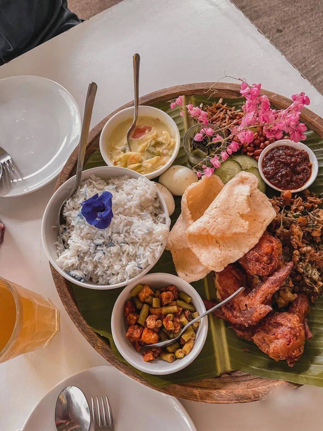 新加坡有機農場牧場？還能和羊咩咩親密接觸