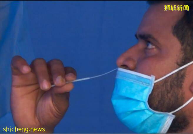 新加坡客工做核酸需“自捅”,体验客工自述:自己捅自己,比别人捅自己舒服多了