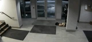 “滾出中國！” 她在深圳地鐵和老外互罵！以前華人被歧視，現輪到老外被怼