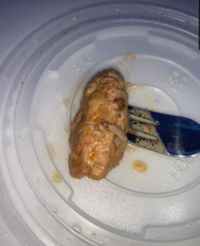 点了份叻沙,竟然混进不明物....这顿外卖吃的着实恶心