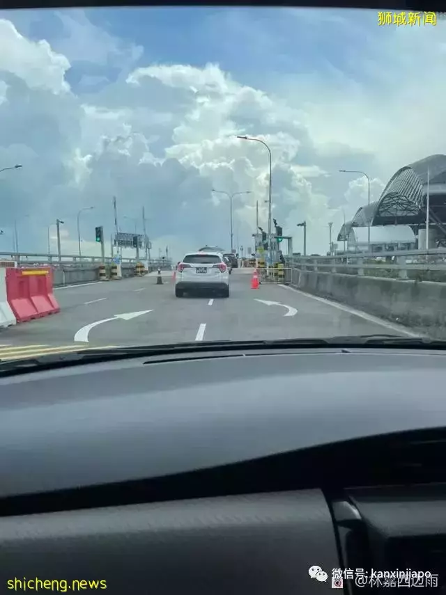 “在新加坡闷了两年,我终于开车回马来西亚探亲咯”