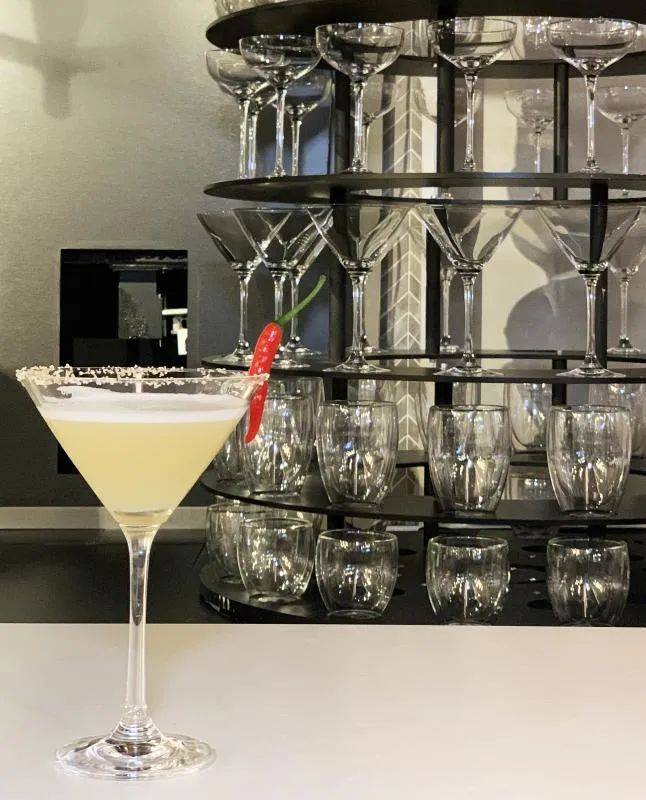 機器人化身咖啡師，調酒師！味道究竟如何