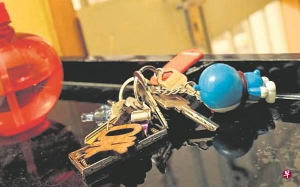 闯女友家盗保险箱 偷女报贩13万元一夜间花光