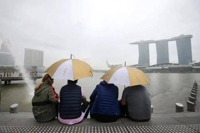 想问这些关于新加坡问题的人，绝对有很多