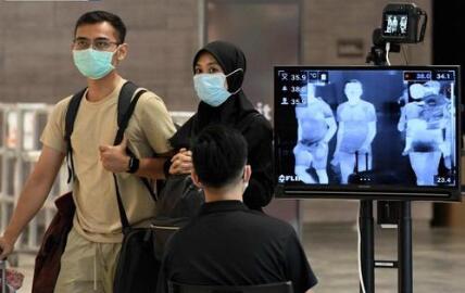 马来西亚新冠肺炎确诊病例破千，新加坡态度：只要有地方住，欢迎来坡