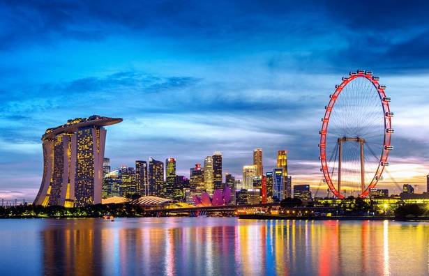 新加坡：赚钱移民两不误的绝佳方式