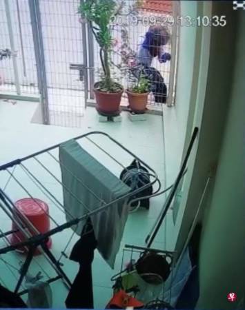 蒙面贼潜入洋房失手 隔日返回 潜入另一洋房