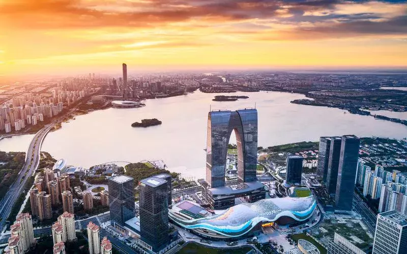 王瑞傑:砥砺前行走出疫情—— 邁向蓬勃、互聯和可持續的未來