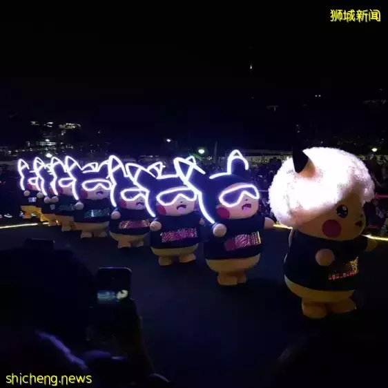 超萌~快来圣淘沙偶遇皮卡丘,还有舞蹈巡游、冒险狩猎