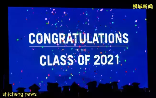 新加坡毕业生就业报告出炉,SMU均薪最高,这个专业成最大赢家