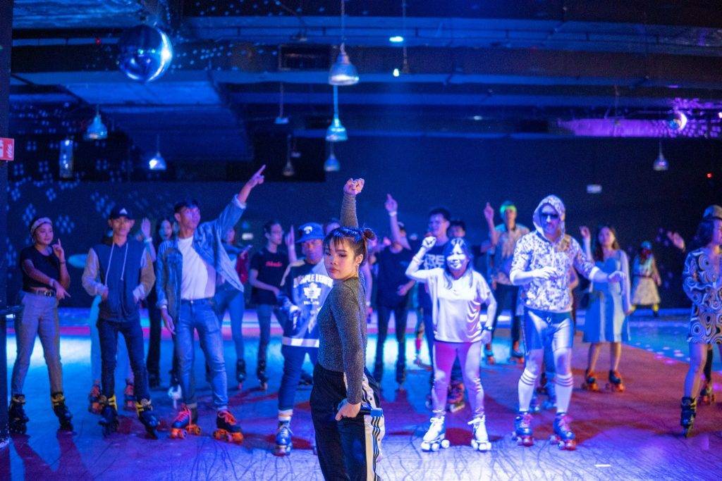 新加坡夜生活指南:摩天轮浪漫晚餐、迷你高尔夫、骑行滨海湾等精彩活动,带你告别无聊