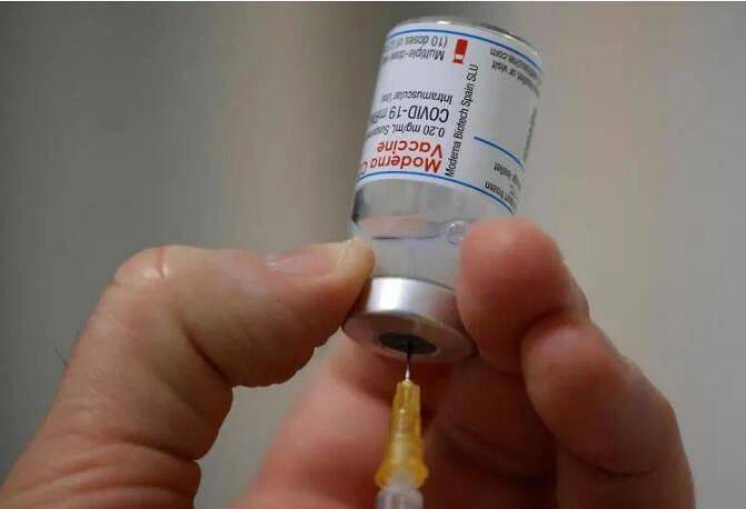 新加坡警方教你：四眼看透“疫苗骗局”