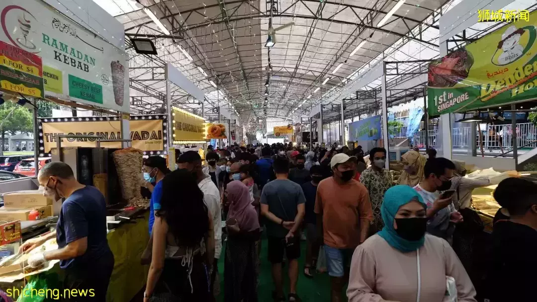 首个解封周末!新加坡全岛到处是人,机场、酒吧、商场,连新山也挤满!或进一步解封