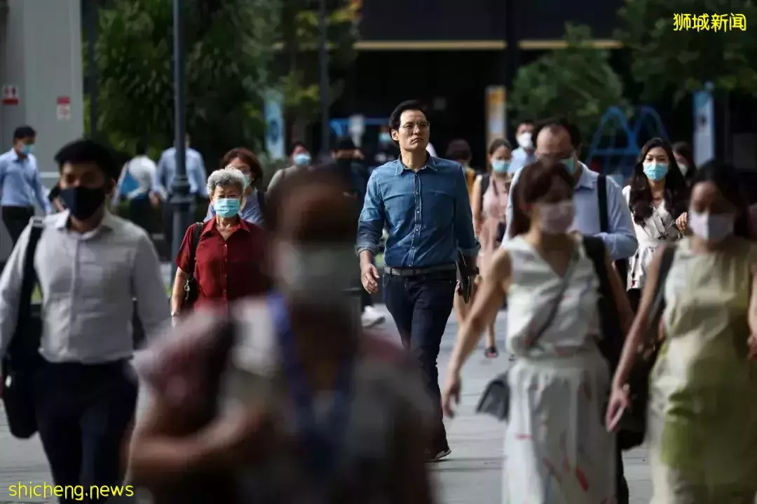 新加坡户外可不戴口罩第一天,你摘了吗?连续两天新增病例低于5000起