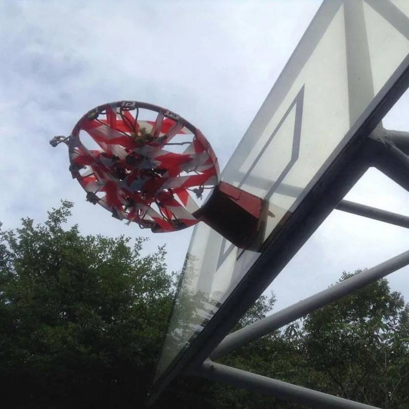 新加坡用膠帶做了一場大型公共藝術