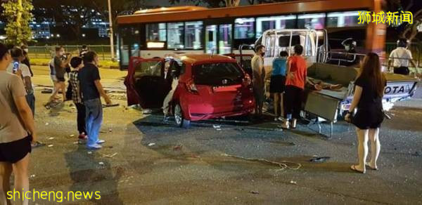 罗厘遭轿车猛撞 冲入反车道 酿幼童等5人送院