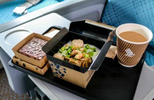 新加坡航空“自救进行时”,经济舱“包吃饱”