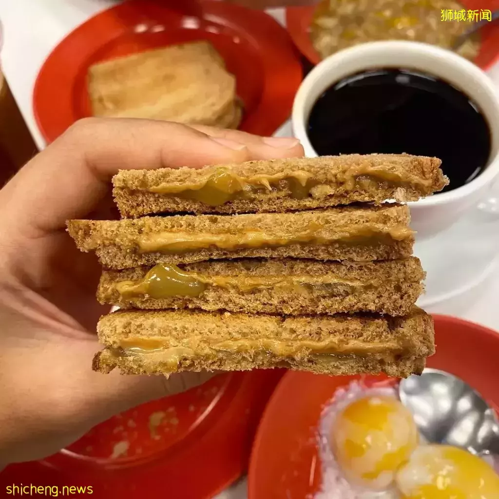 每天叫醒我的不是梦想 · 而是吃早餐! 盘点新加坡10家人气爆棚的咖椰吐司铺 · 香醇口感+爆浆牛油 · 确定不来一口吗