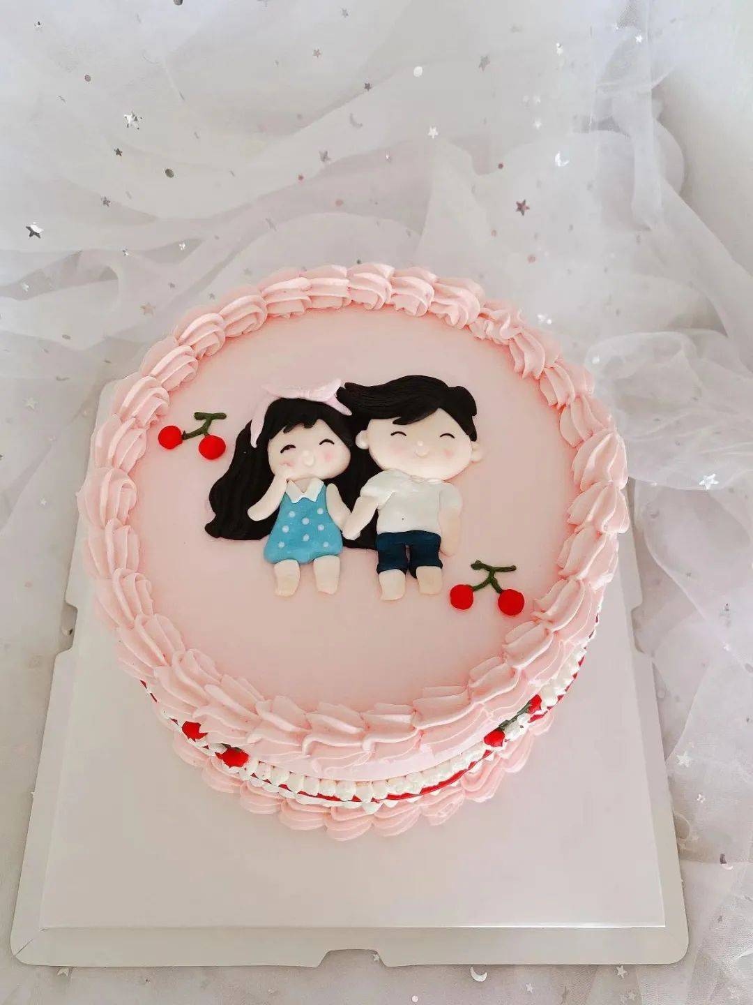 叮咚!你有一個情人節蛋糕請簽收!比玫瑰還好看的花也來了