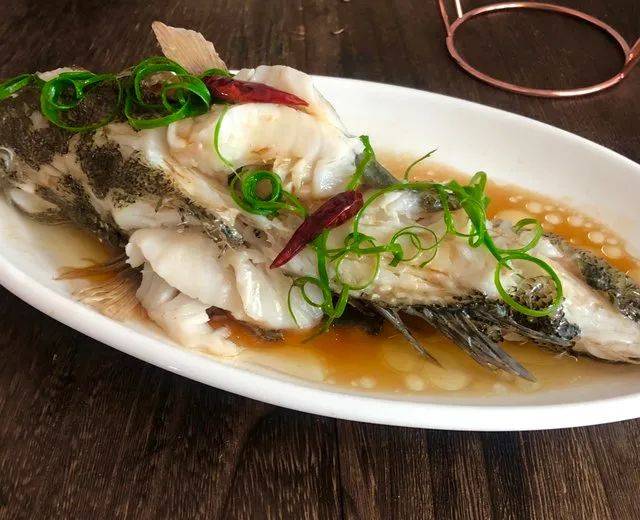 新加坡這家海鮮音樂餐廳要火！人均不到$40，還有現金紅包免費領