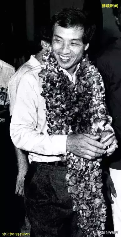 新加坡两次政治领导交替 那些鲜为人知的故事