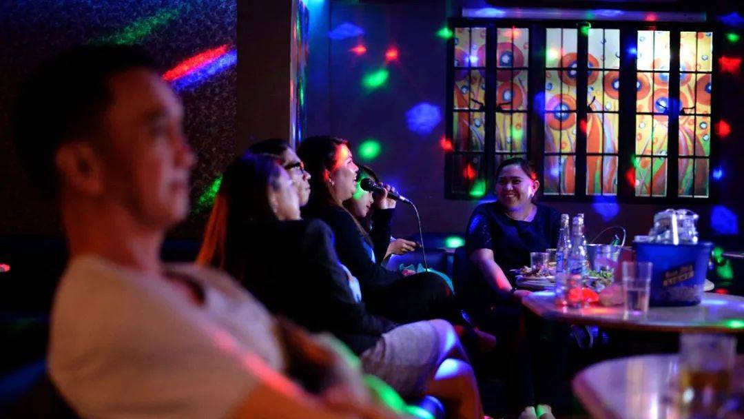 新加坡這處神秘排屋,深夜傳來男女狂歡聲,被警察一窩端