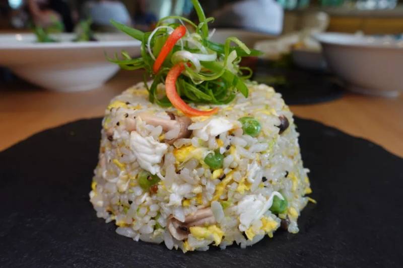 美食博主愛上了皇室禦廚的秘密花園