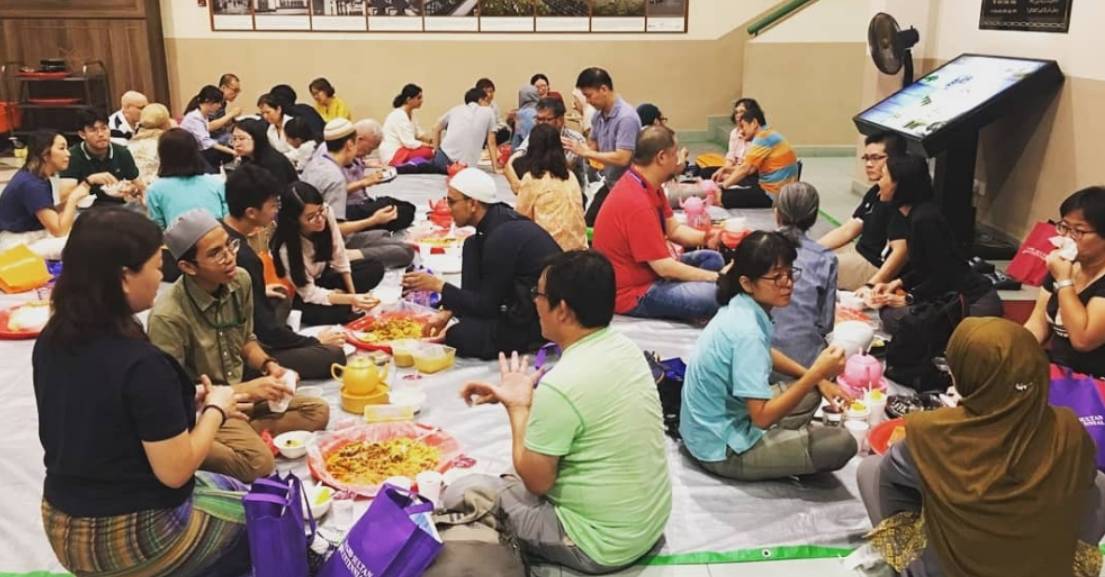 斋月到来,穆斯林表示尽管在我们面前吃吃喝喝