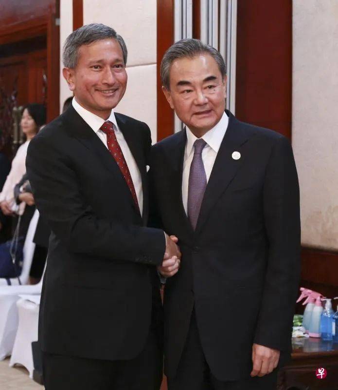 新中外长在老挝会面，他们谈了些什么