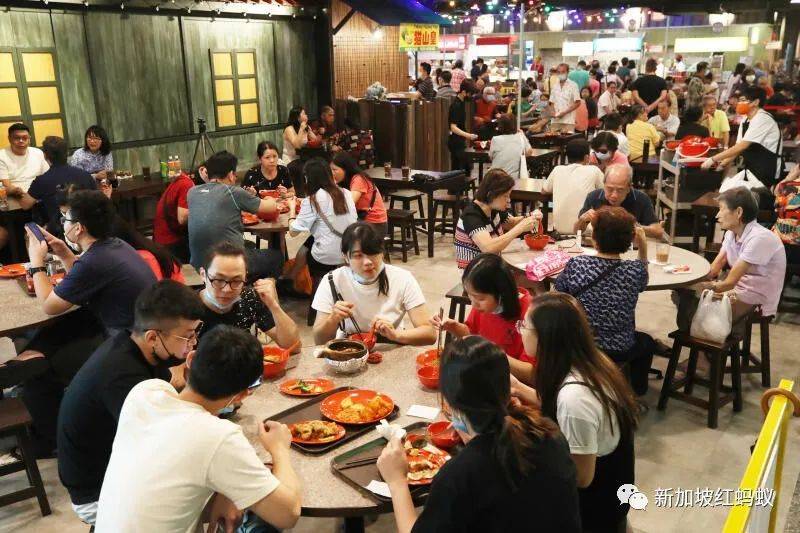 新加坡总理的2021新年献词:看见曙光了,经济回稳了,但未到庆祝胜利之时