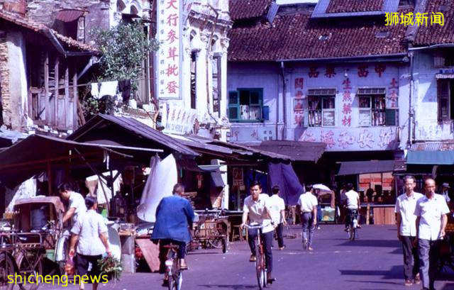 从“废除汉语”到“推广华语”，李光耀父子为何有如此转变