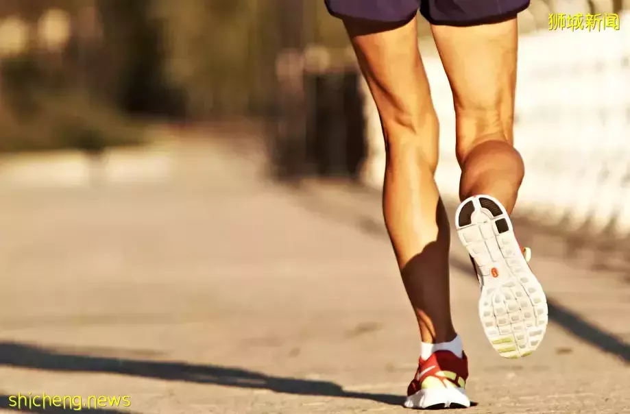 首披露!新加坡8845人二次感染新冠,这个健身壮汉担心“活不长”